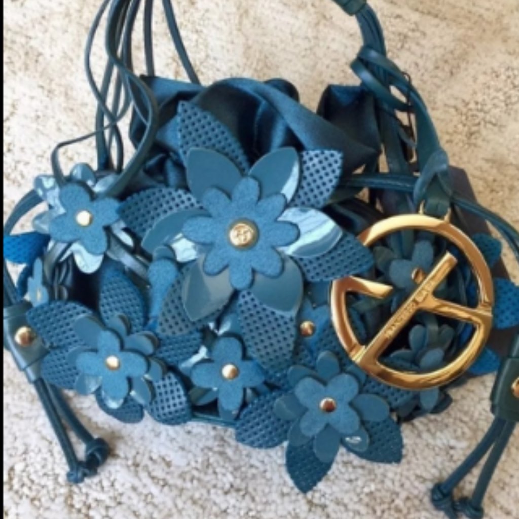 Nwt Francisco Biasia Turquoise Leather Flower Evening Pochette